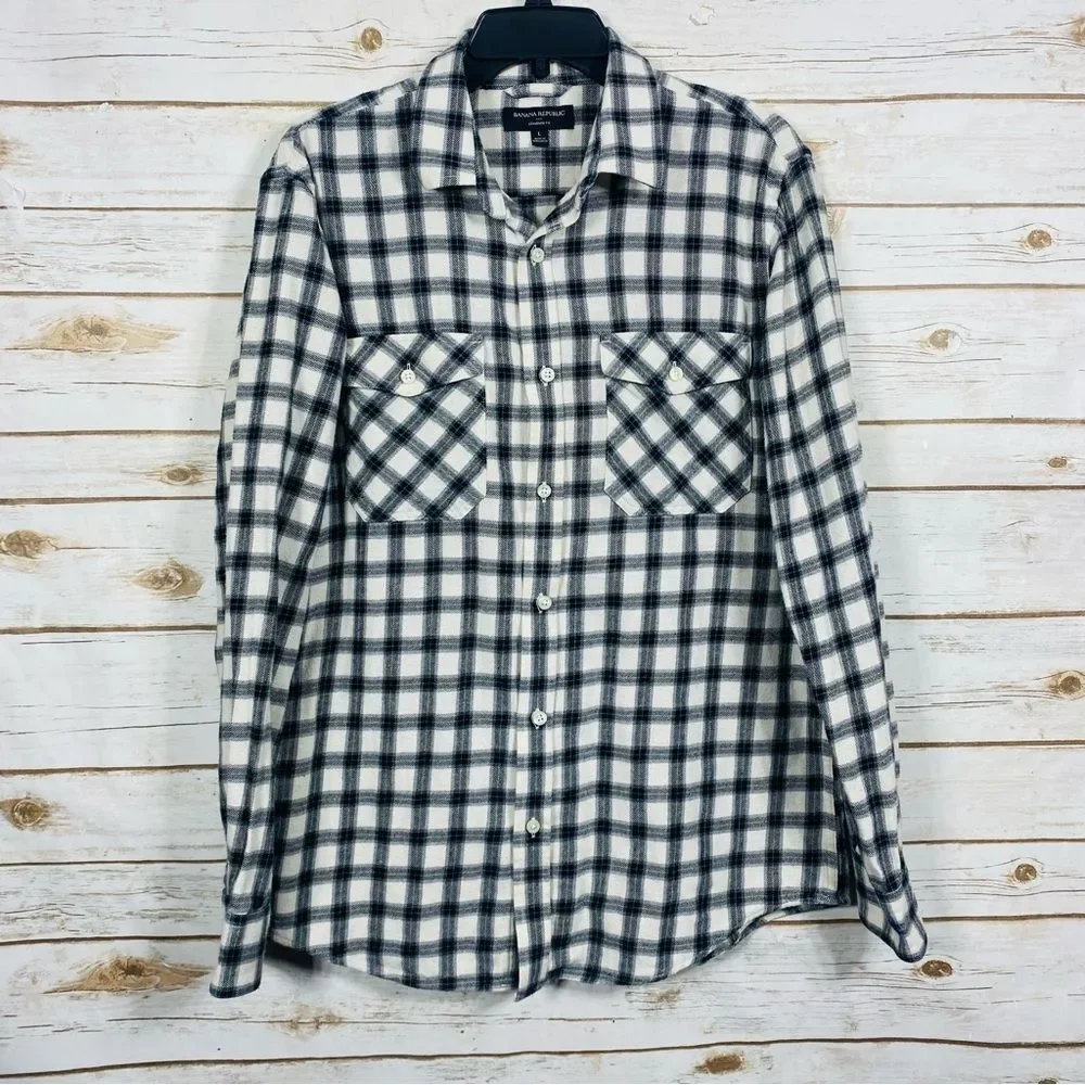 Banana republic Men's Black and White Plaid Long Sleeve Shirt Size L